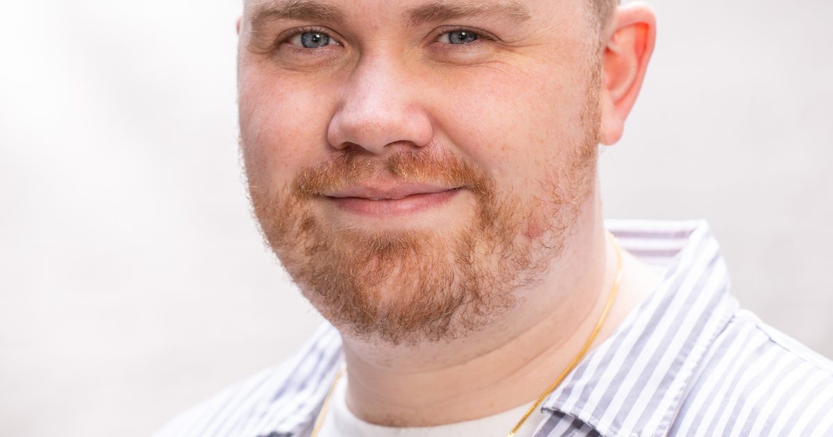 Lansons | Lewis Wilks