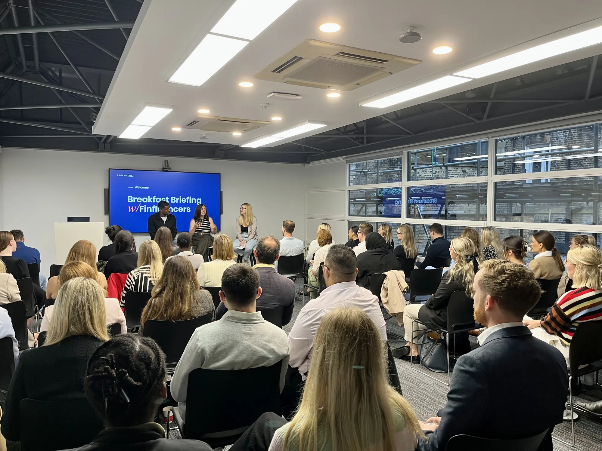 240906 Event Finfluencer Breakfast Briefing 0196