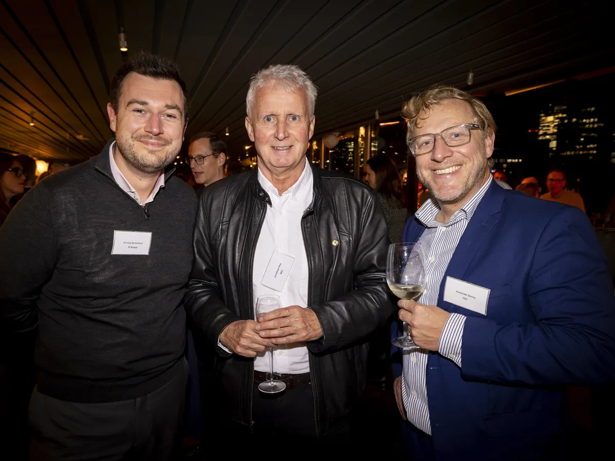 25 Nov12 2117 SEB1 R8 A3795